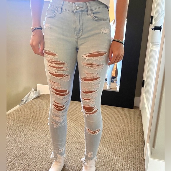 πHost PickπAmerican Eagle Outfitters Ultra Distressed High Rise Jegging Size 2 - Picture 2 of 14